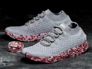 WILD BERRY KNIT RUNNER